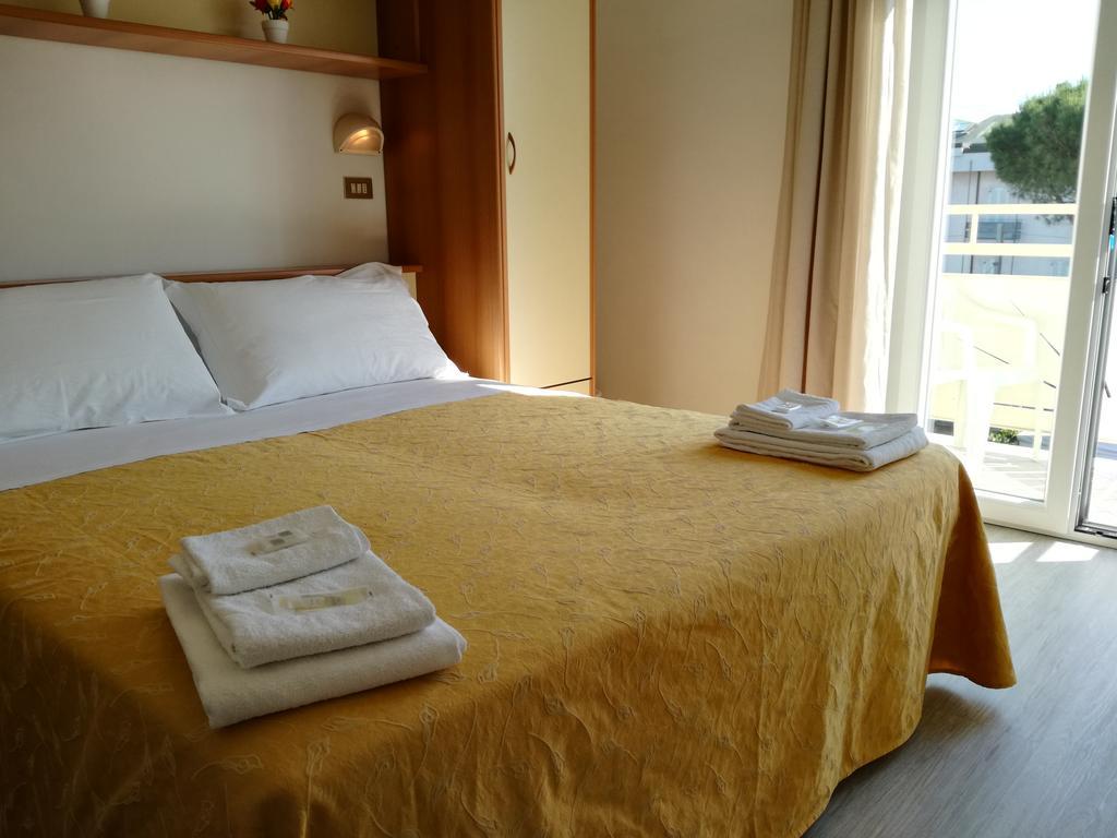 B&B Hotel Serenità Bellaria-Igea Marina Exterior foto